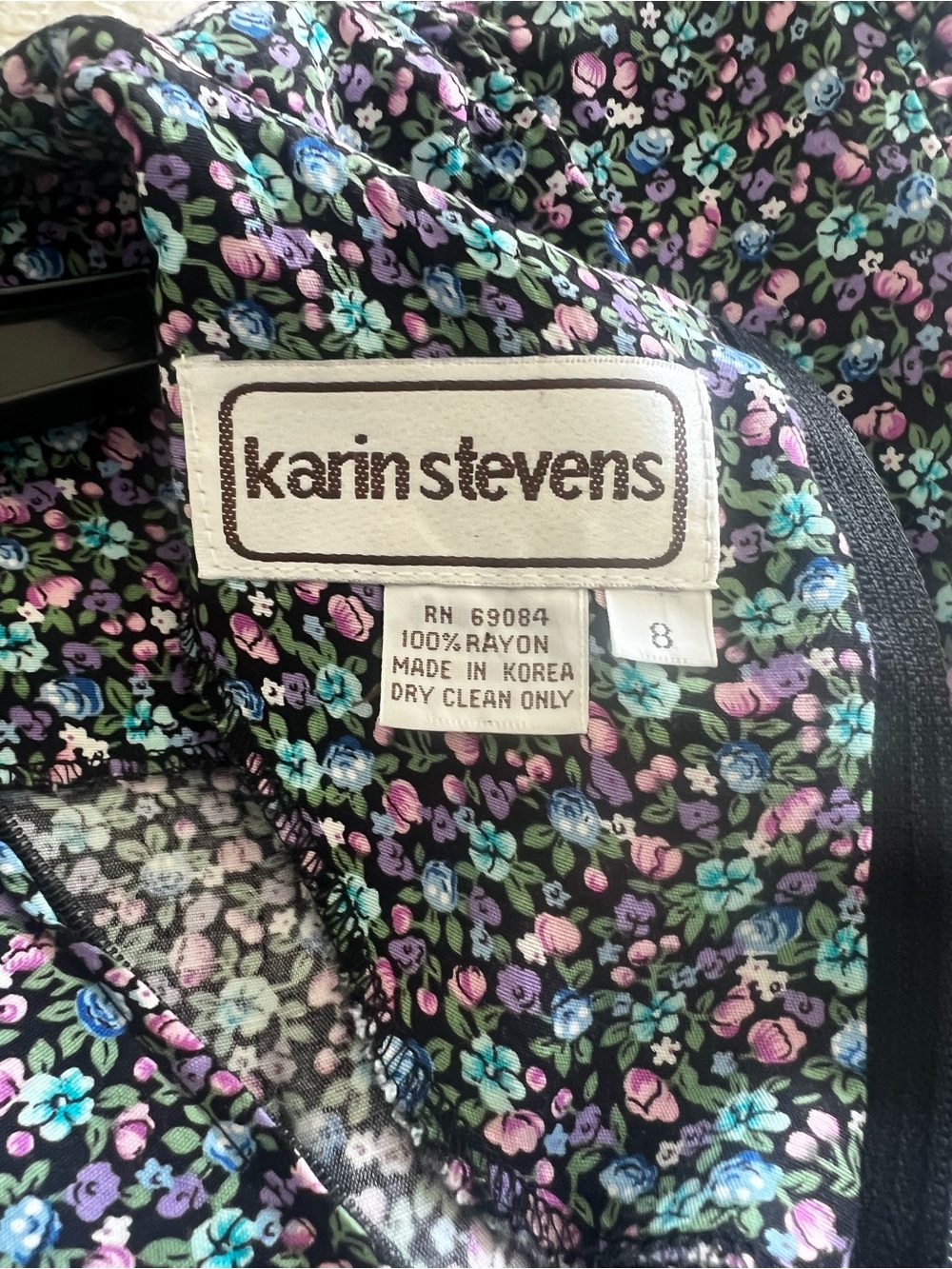 Vintage-Inspired Floral Midi Dress in Black and Multicolor - Picture 11 of 12